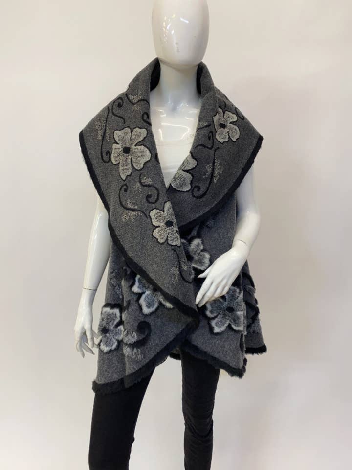 BLL-VK022 wool sleeveless jacket
for wholesale by ORNELLA PARIS