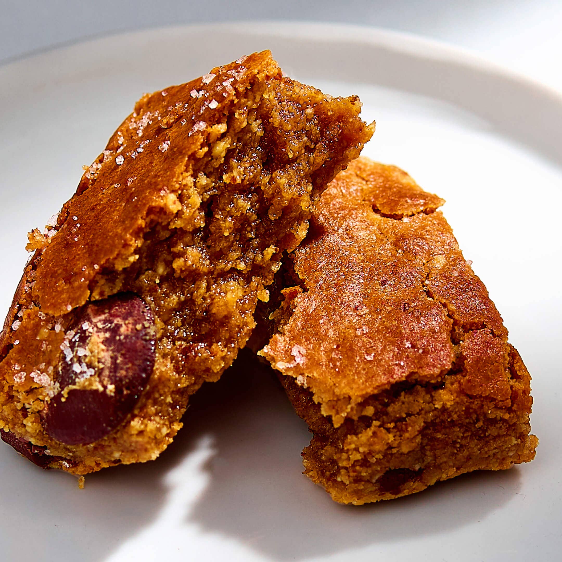 LEXINGTON BAKES - Wholesale Cookie - Vanilla Almond Choc Chip Protein Cookies • 6 Pack4