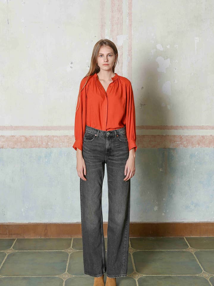 S24211117 - Blouse boutonnée à manches longues pour la vente par The Korner - USA