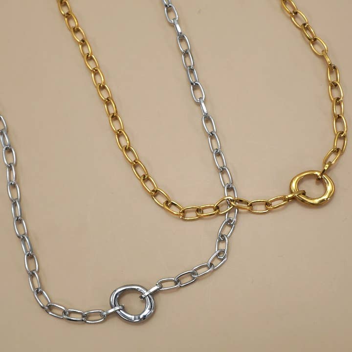 JOSSLYN by wall to wall - Wholesale Pendant/Charm Necklace - 18K STAINLESS STEEL TARNISH FREE OVAL NECKLACE | 40NK95854