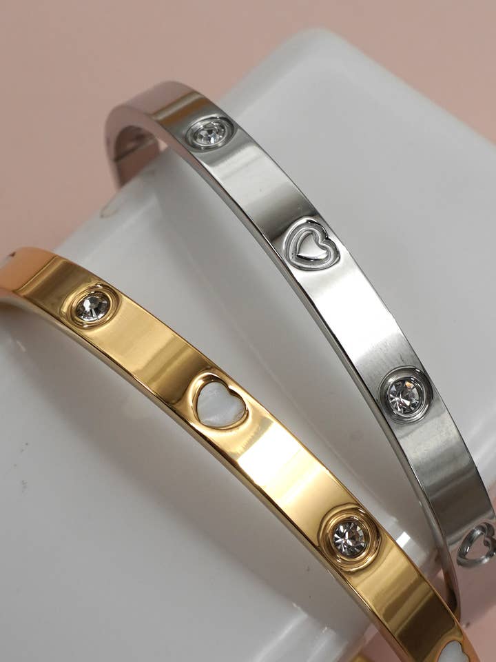 PULSERA DE ACERO INOXIDABLE IMPERMEABLE DE 18K QUE NO SE DESLUSTRA | 40B5156 para venta al por mayor de JOSSLYN by wall to wall