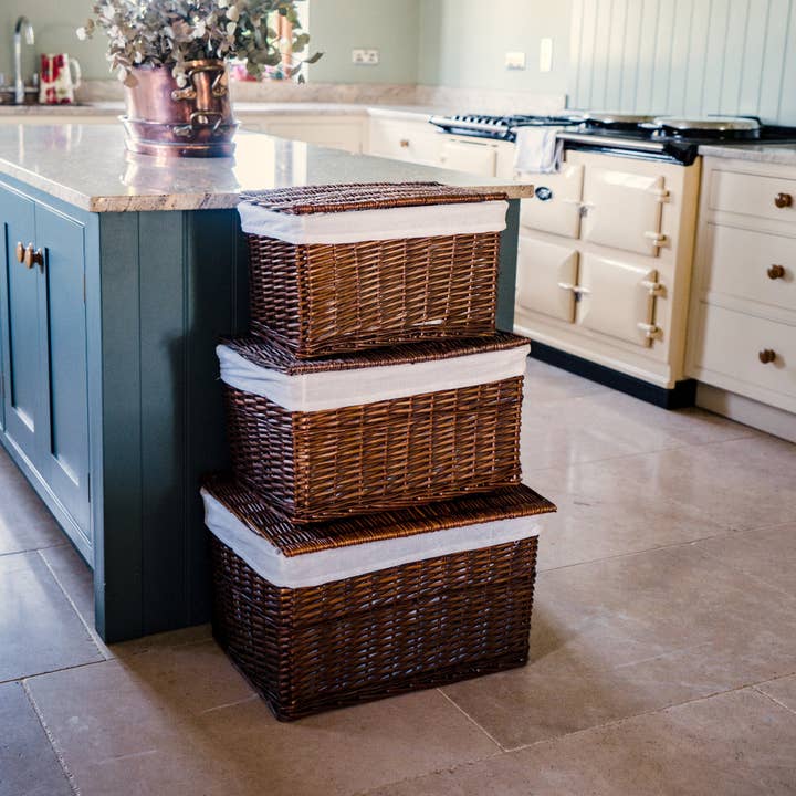 Arthur Cameron - Wholesale Basket - Natural Wicker Storage Basket Hamper with Lining & Lid16