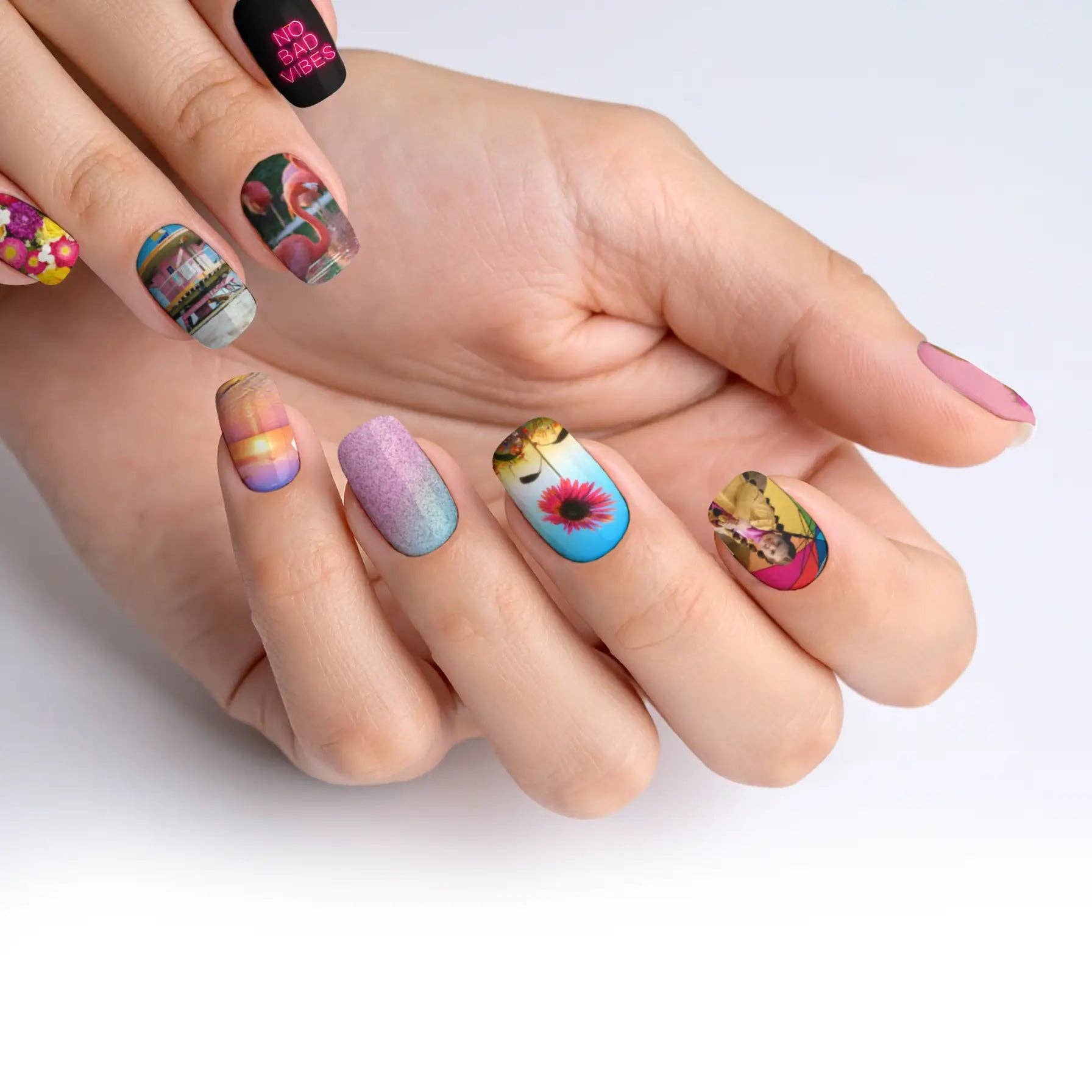 FYNE BODY - Wholesale Press-on/fake nails - Design Your Own Custom Press-On Nails - Oval65