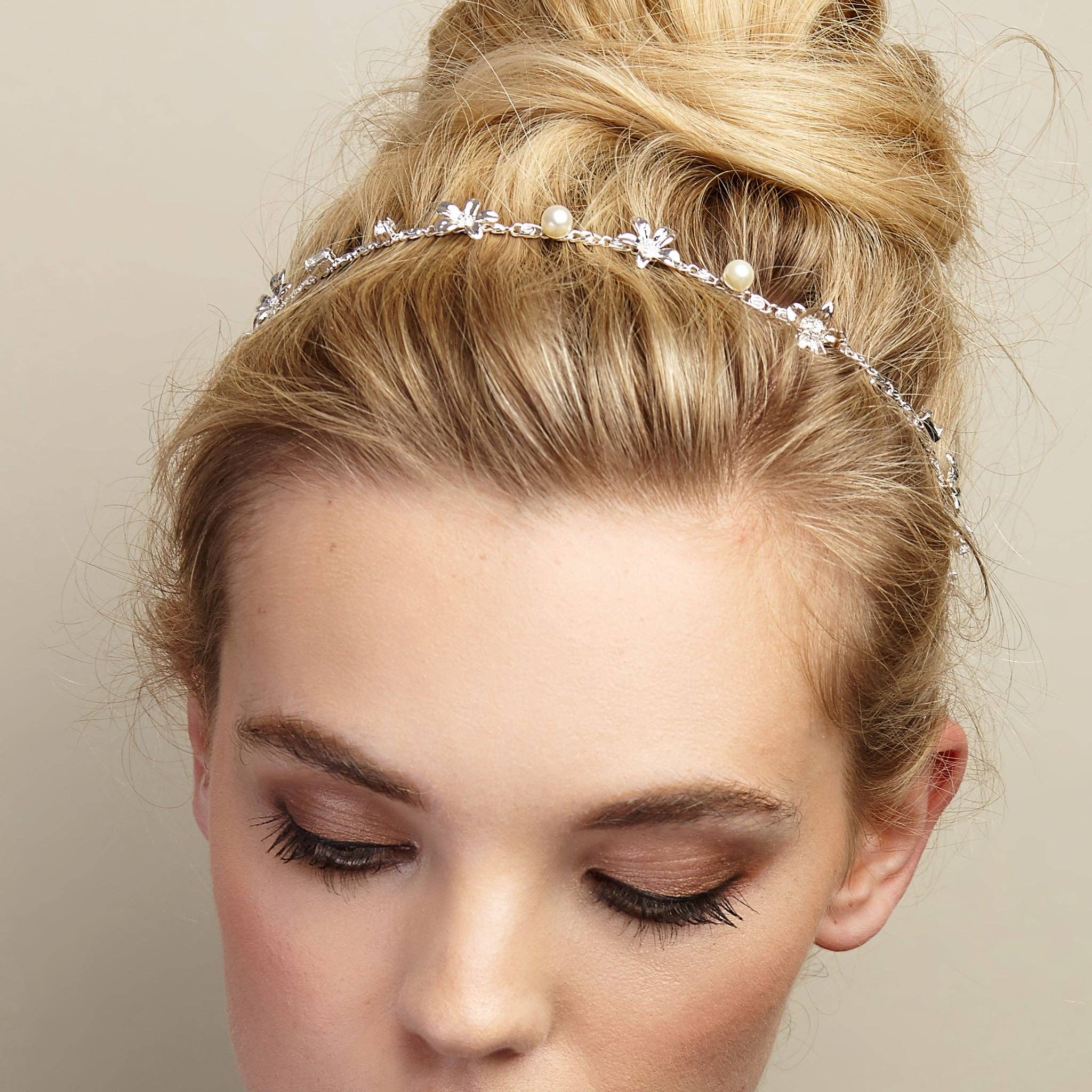 QueenMee Accessories - Wholesale Fashion Headband - Women's - Chain Headband with Pearls4