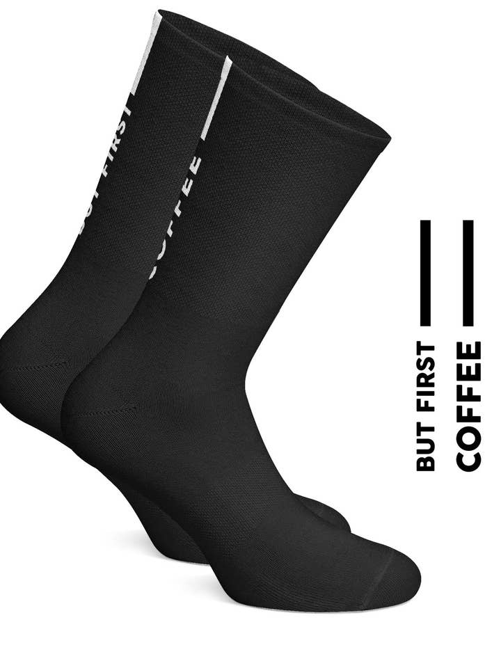 Maar eerst koffie fietssokken Zwart for wholesale by Çois Cycling Legacy