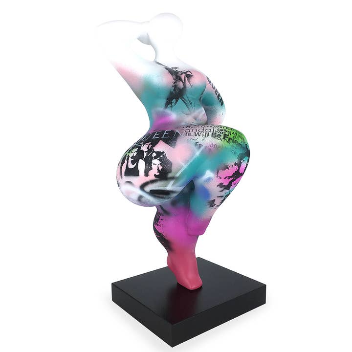 BAILA QUEEN - Håndmalet kunstfigur for engroshandel hos JULIARTE