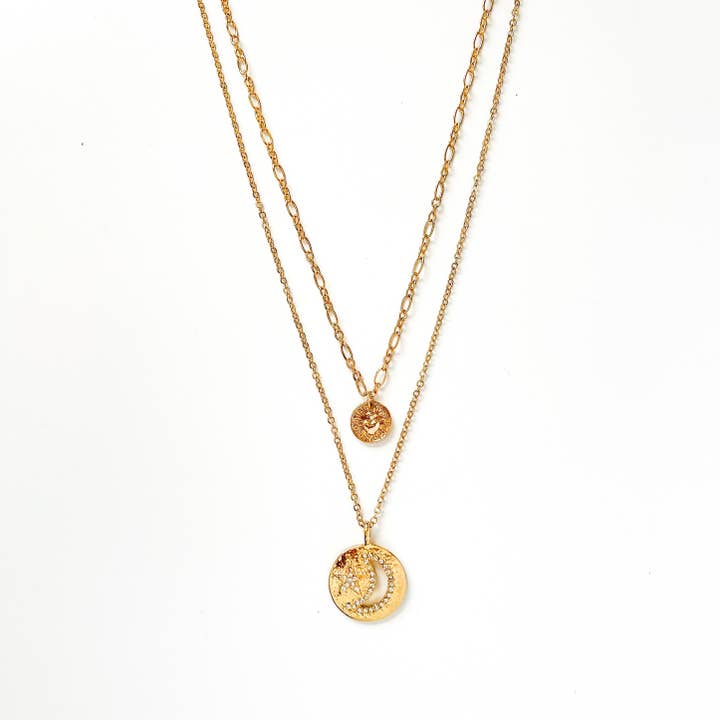 Collier Fashion Star/Moon Layer Doré pour la vente par S&A Fashions