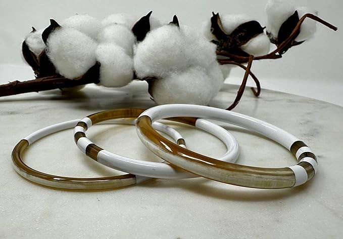 Maison Yvelise – wholesale Manschettarmband – Vietnam vita buffelhornarmband2