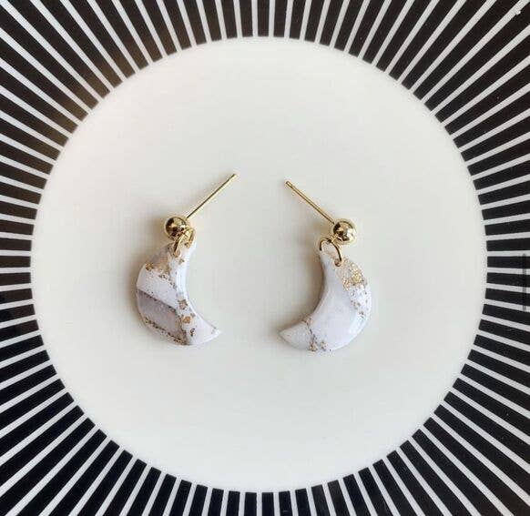 Kismet Klay – wholesale Dangle earrings – Elsa White & Gold Mini Moon Sud Earring0