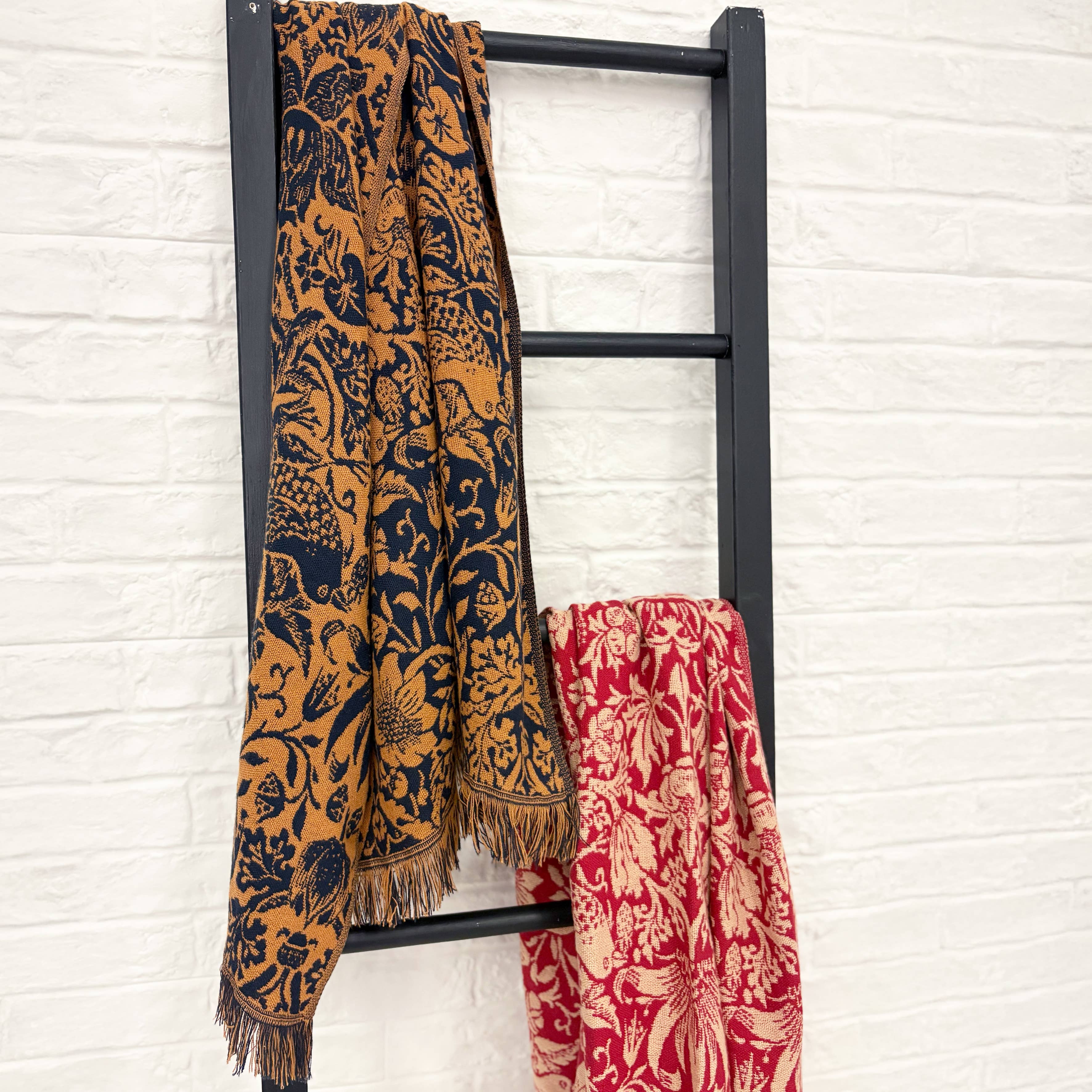 Half Moon Bay By Design - Wholesale Throw Blanket - Recycled RPET Blanket William Morris Nutmeg Orange Navy1