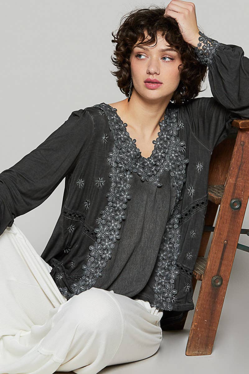 Pol Clothing - Wholesale Blouse - Women's - Long Sleeve Contrast Floral Lace Crochet V-Neck Top0