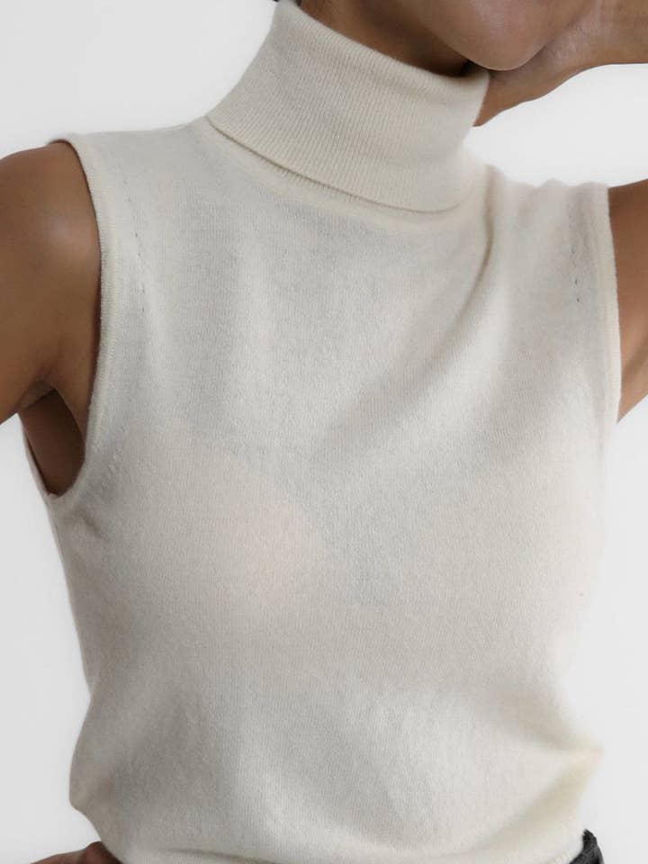 Hope & Sunshine - Wholesale Knit Top - Women's - Knit High-Neck Sleeveless Top19