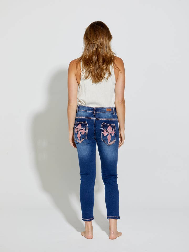 DNM APRICOT Nottingham S Dnm/Apricot for wholesale on Faire7