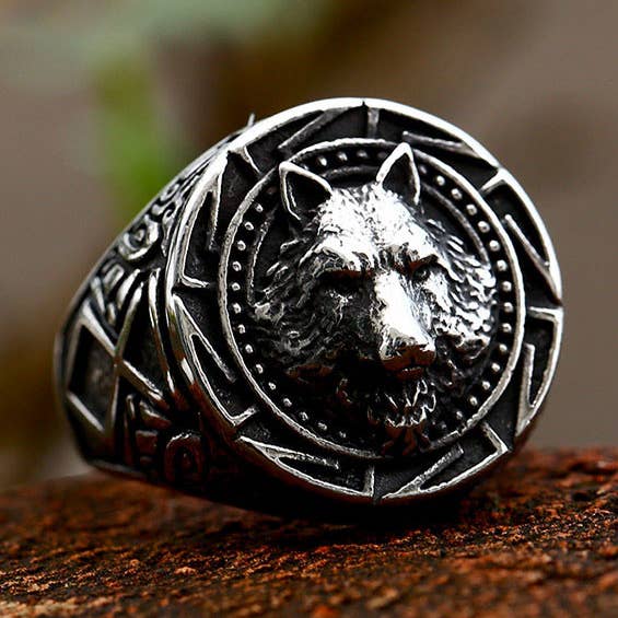 Retro Wolf Totem Wolf Head Ring for wholesale by Gemcohub