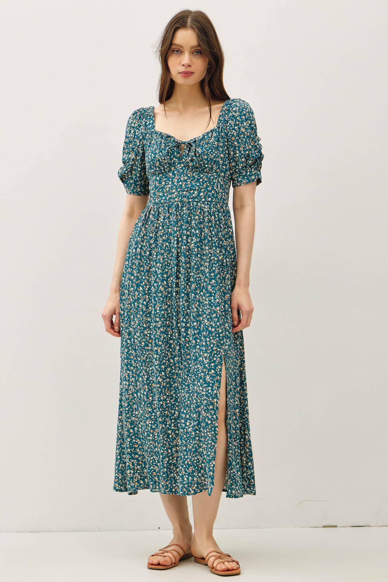 Be Cool - Vente Robe – femme - ROBE FRONCÉE À BUSTIER AVEC MANCHES VOLUMINEUSES1