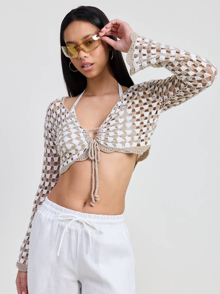 PULL COURT À MANCHES LONGUES EN CROCHET pour la vente par Emory Park