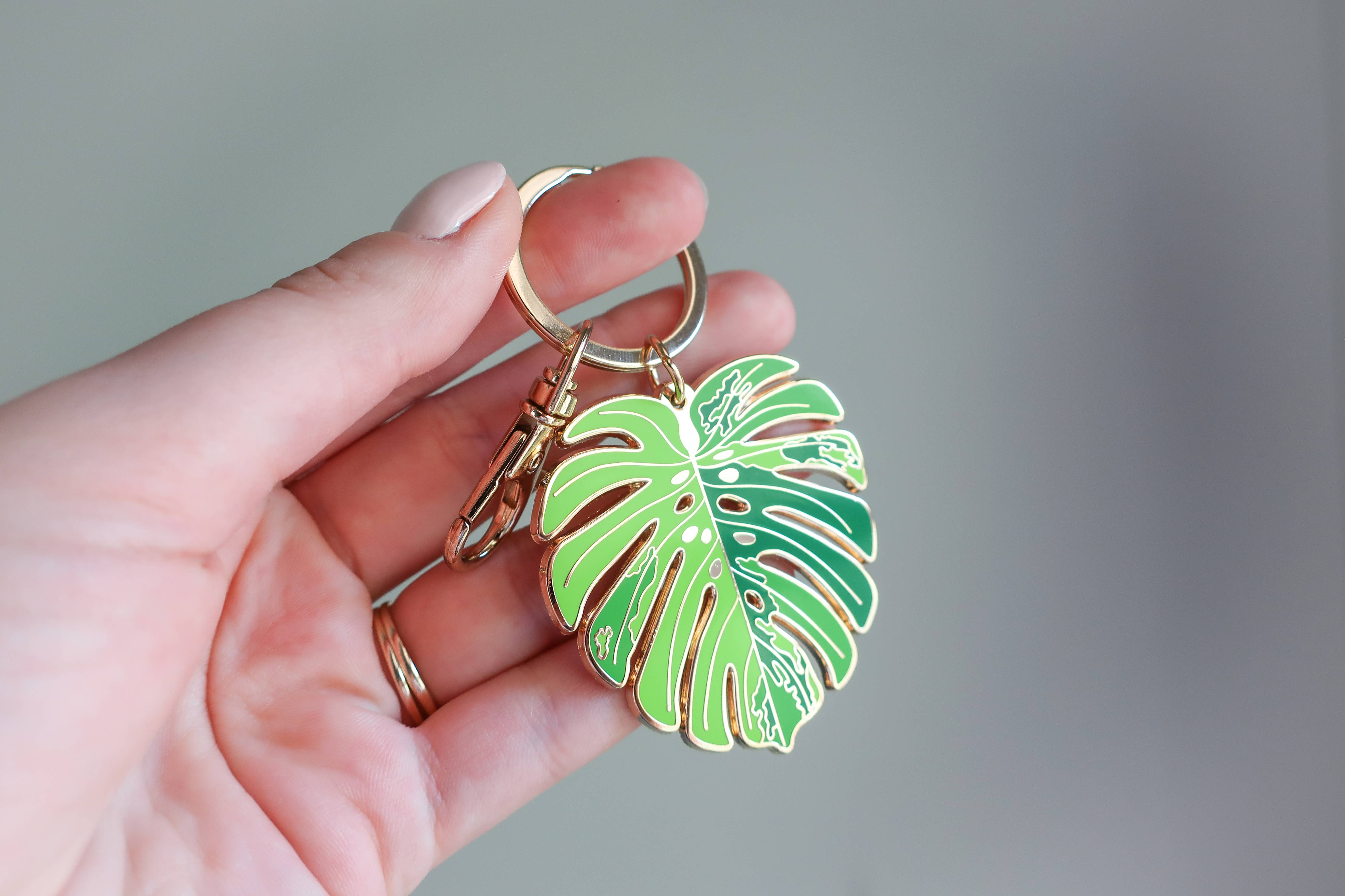 Beehive 95 Designs - Wholesale Keychain - Women's - Variegated Monstera Enamel Keychain - Houseplant Accessory2