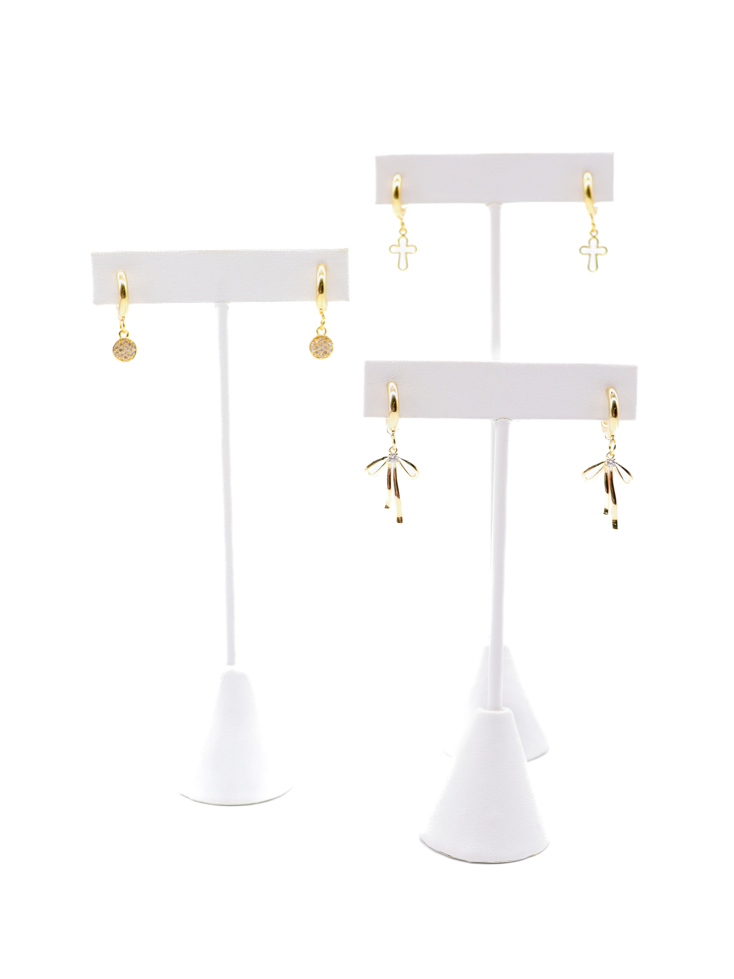 The Charm Bar Company - Vendita all'ingrosso Orecchini a cerchietto - Orecchini pendenti Huggie Hoop in oro | Coppia1