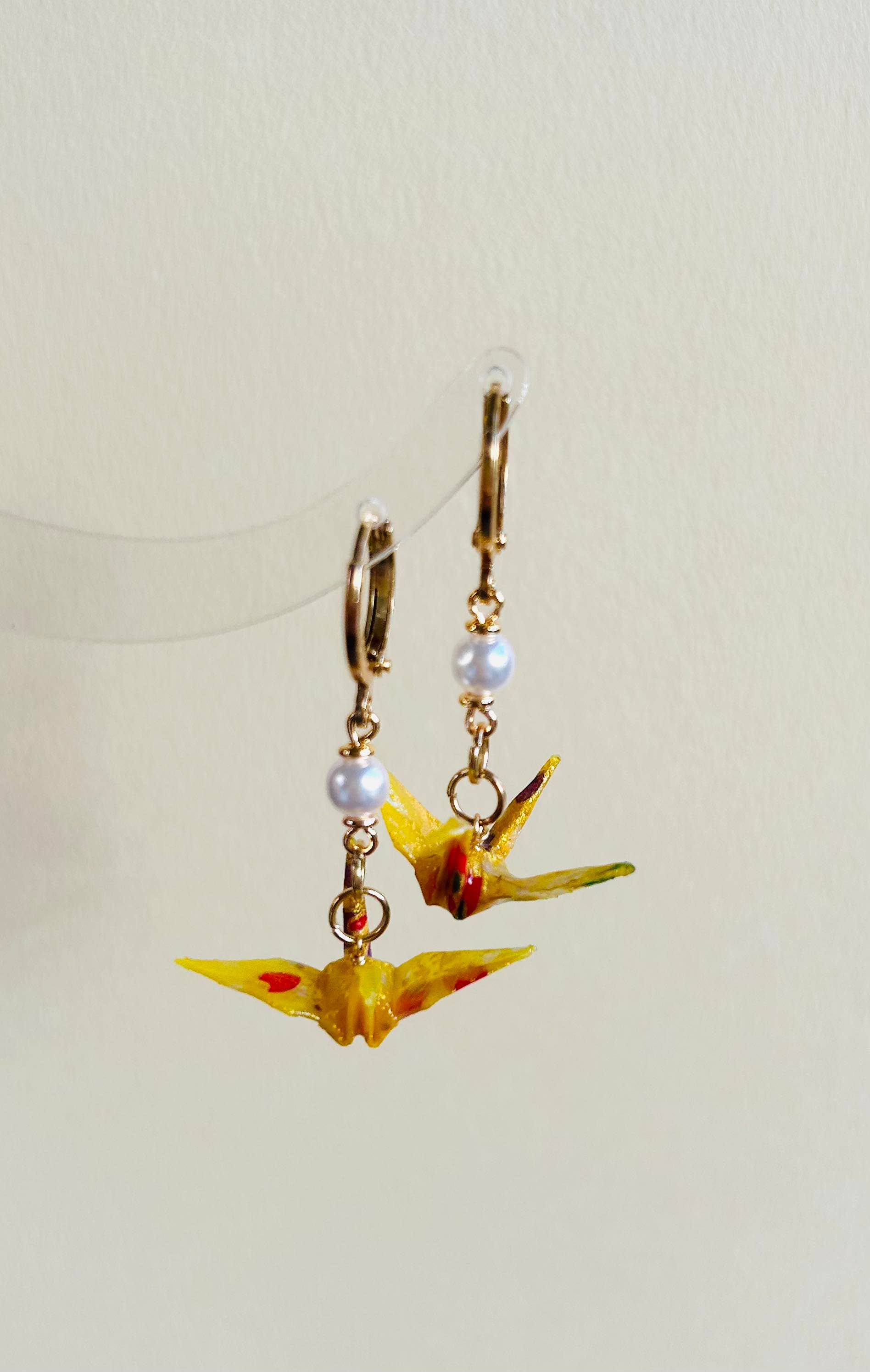 HolyGuacamolly – Großhandel Ohrhänger – Einzigartige Origami-Kranich-Ohrringe mit Silberstiften10