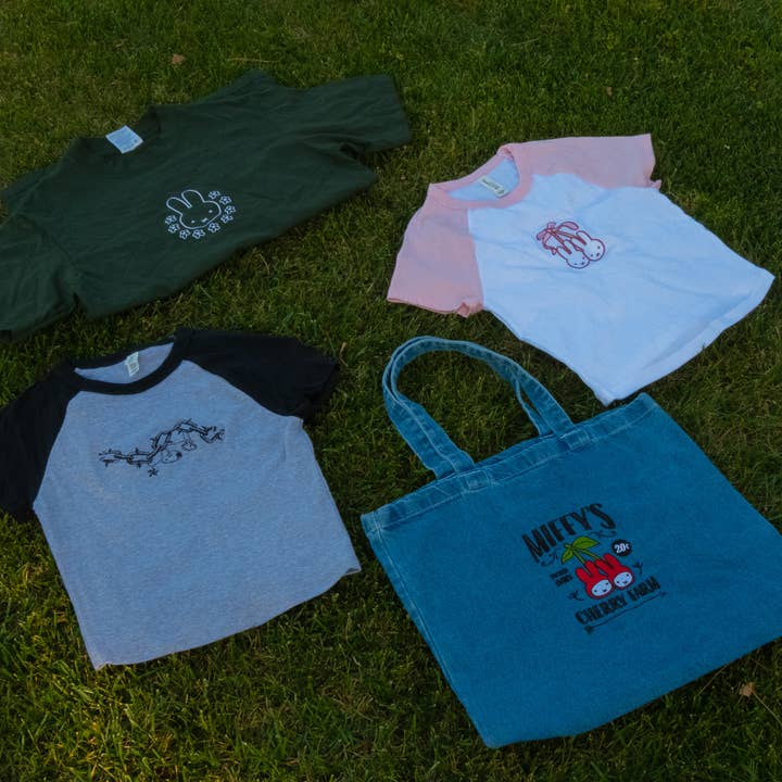 Threads By Tie – wholesale Tote bag – Women's – Embroidered Denim Cherry Bunny Tote Bag 2