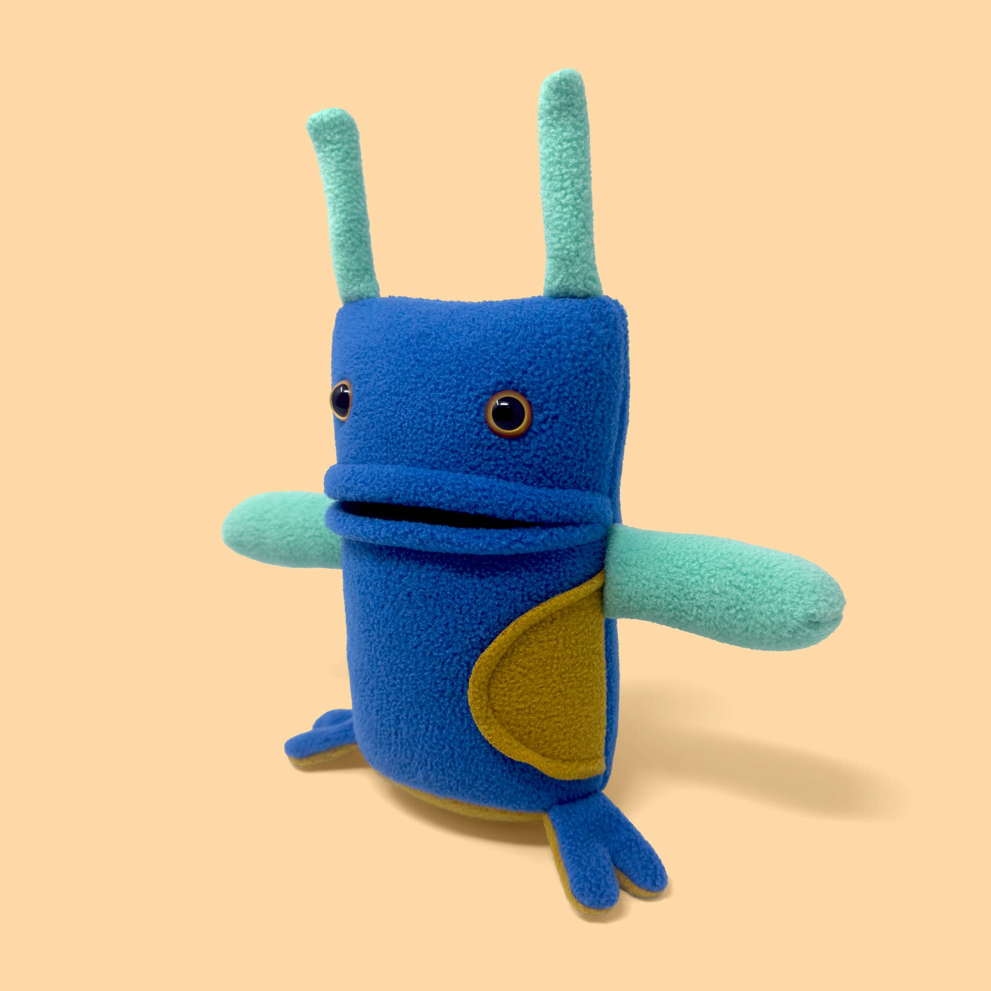 Mr. Sogs – wholesale DIY craft kit – Bumble Creature DIY Plush Sewing Kit - Blue4