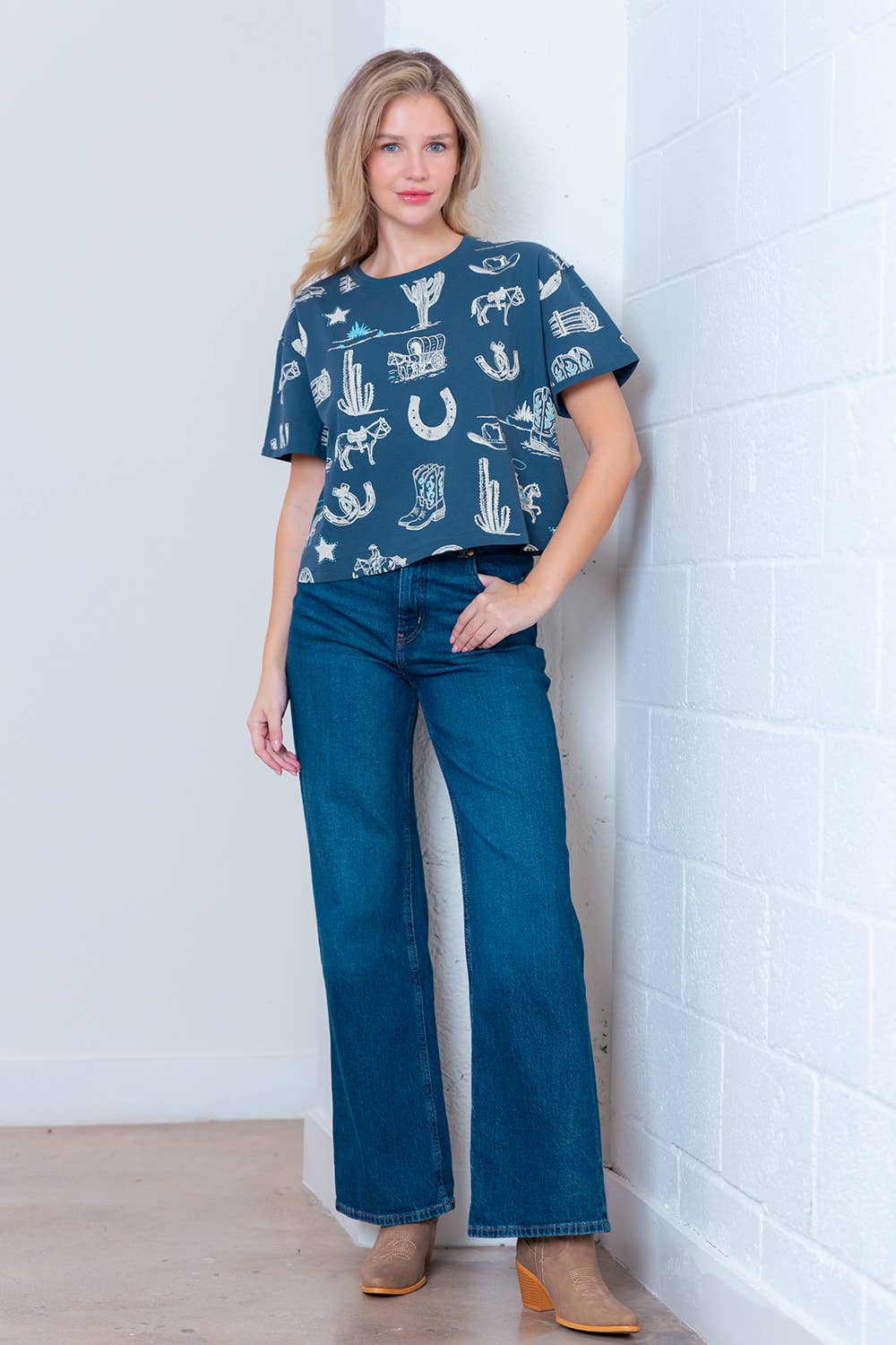 Taelynn - Wholesale T-Shirt - Women's - HT28781T-WESTERN PRINTED SHORT SLV ROUND NECK T-SHIRT6