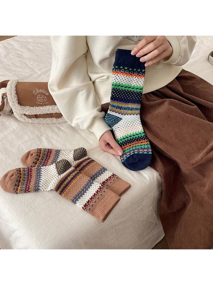 Funkyrel® Atzbranding Limited - Wholesale Socks - Women's - Rufia - Retro Checkered Knit Crew Socks for Winter7