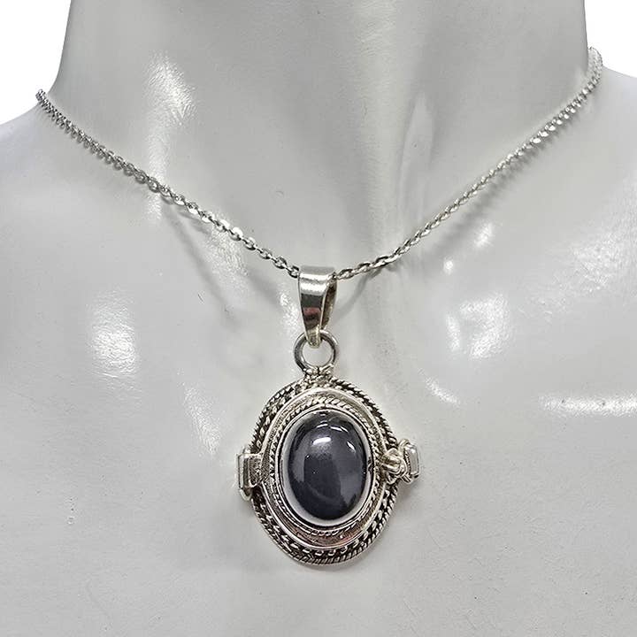 Amberman - Wholesale Individual Charm/Pendant - Black Onyx Sterling Silver Locket Pendant1