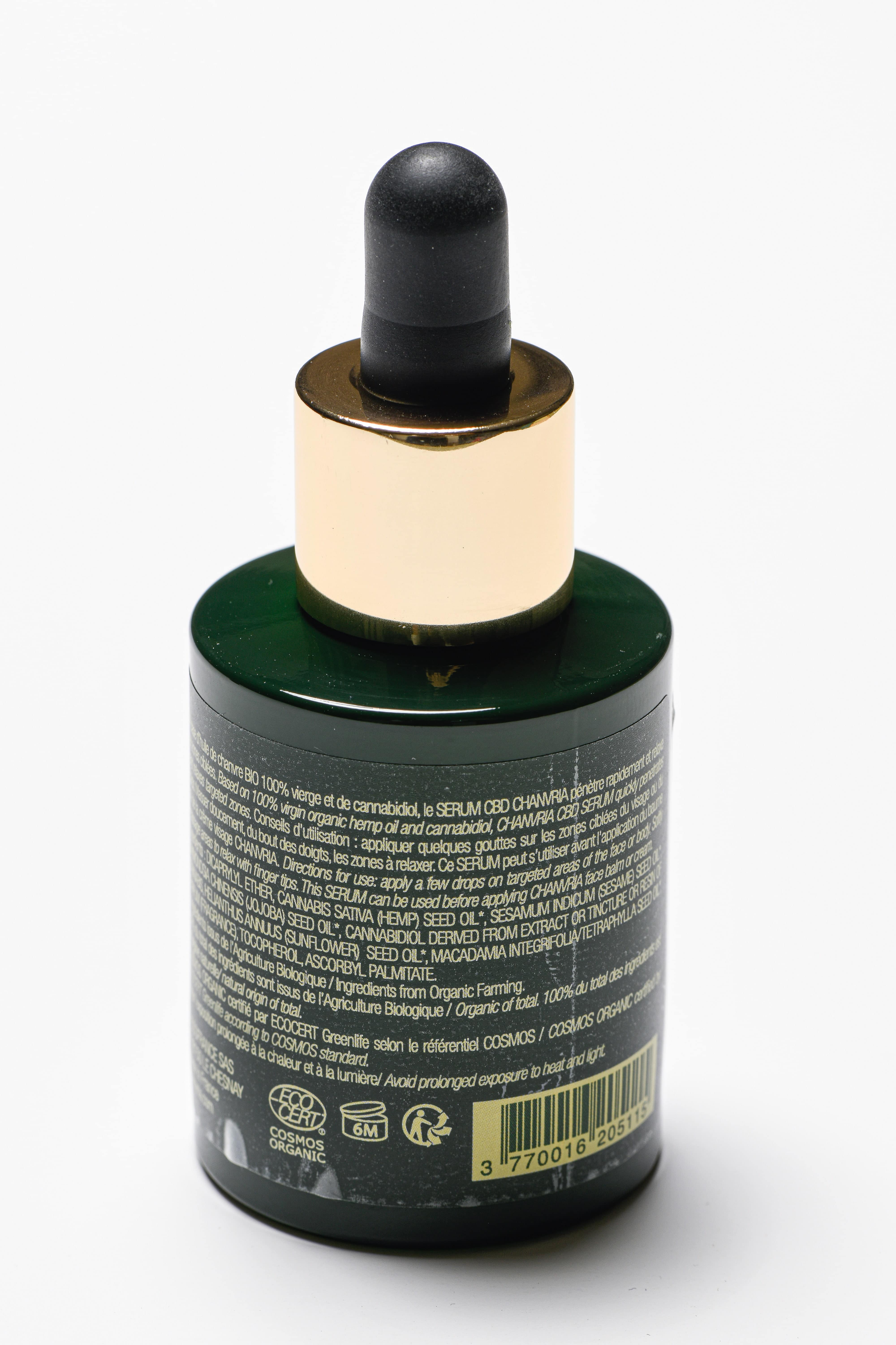 CHANVRIA - Venta al por mayor Productos con CBD para mascotas - Uso tópico - Sérum orgánico certificado con CBD 30 ml2