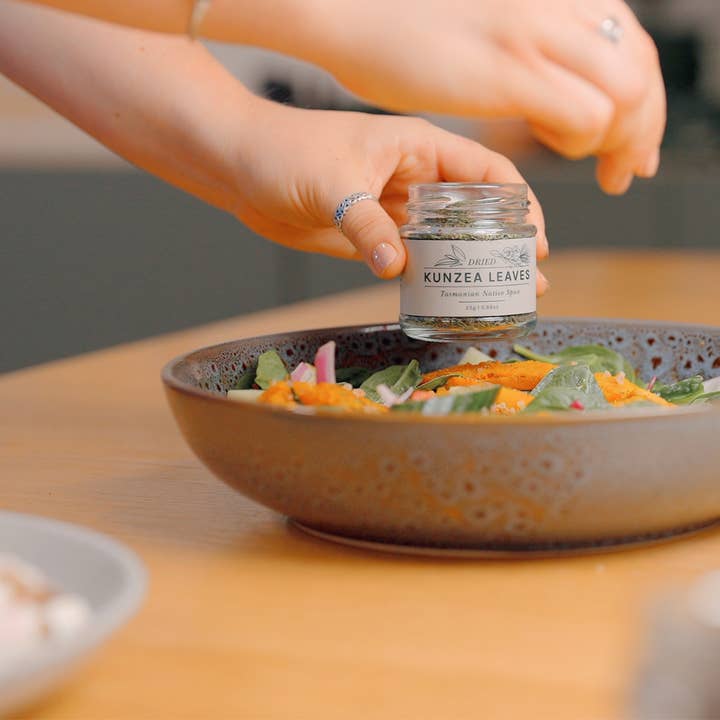 Zea - Wholesale Herbs - Dried Kunzea Leaf1