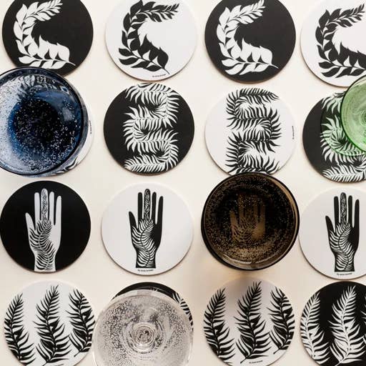 Sous-verres réversibles Fern pour la vente par Anna Brones