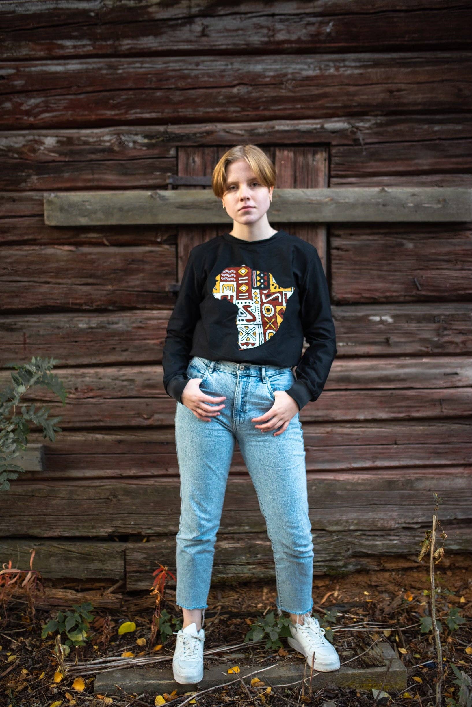 HEYBEAUTYCOLLECTIONS - Wholesale Graphic Sweatshirt - Women's - AWA UNISEX AFRICAN MAP SWEATSHIRTS1