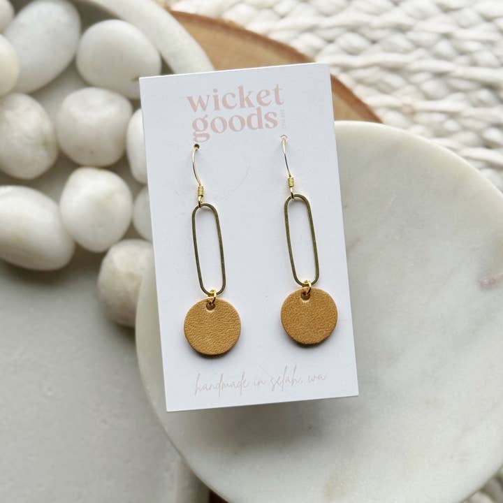 Alder | Saddle for wholesale by Wicket Goods