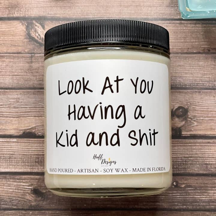 Kid And Shit, regalo per neomamma, regalo per baby shower per la vendita all'ingrosso da parte di Huff Designs Candle Co