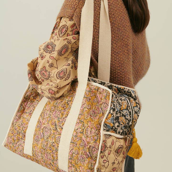 Honiggedicht Lilio 36-Stunden Tasche – Reisetasche mit Blumenmuster – Rosa-Creme für den Großhandel auf Faire1