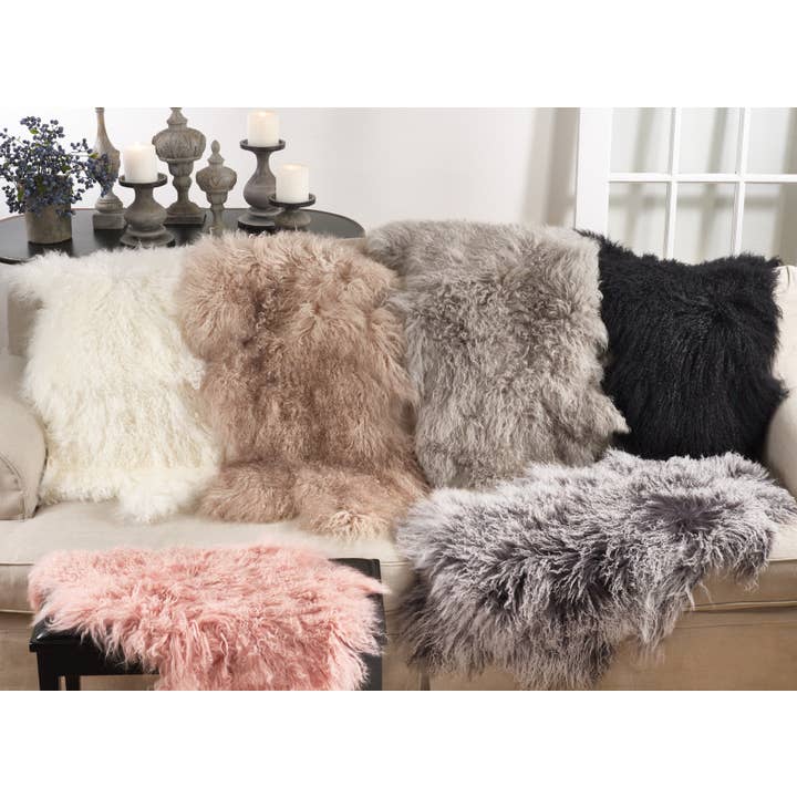 Saro Lifestyle - Wholesale Throw Blanket - Mongolian Lamb Throw Rug1