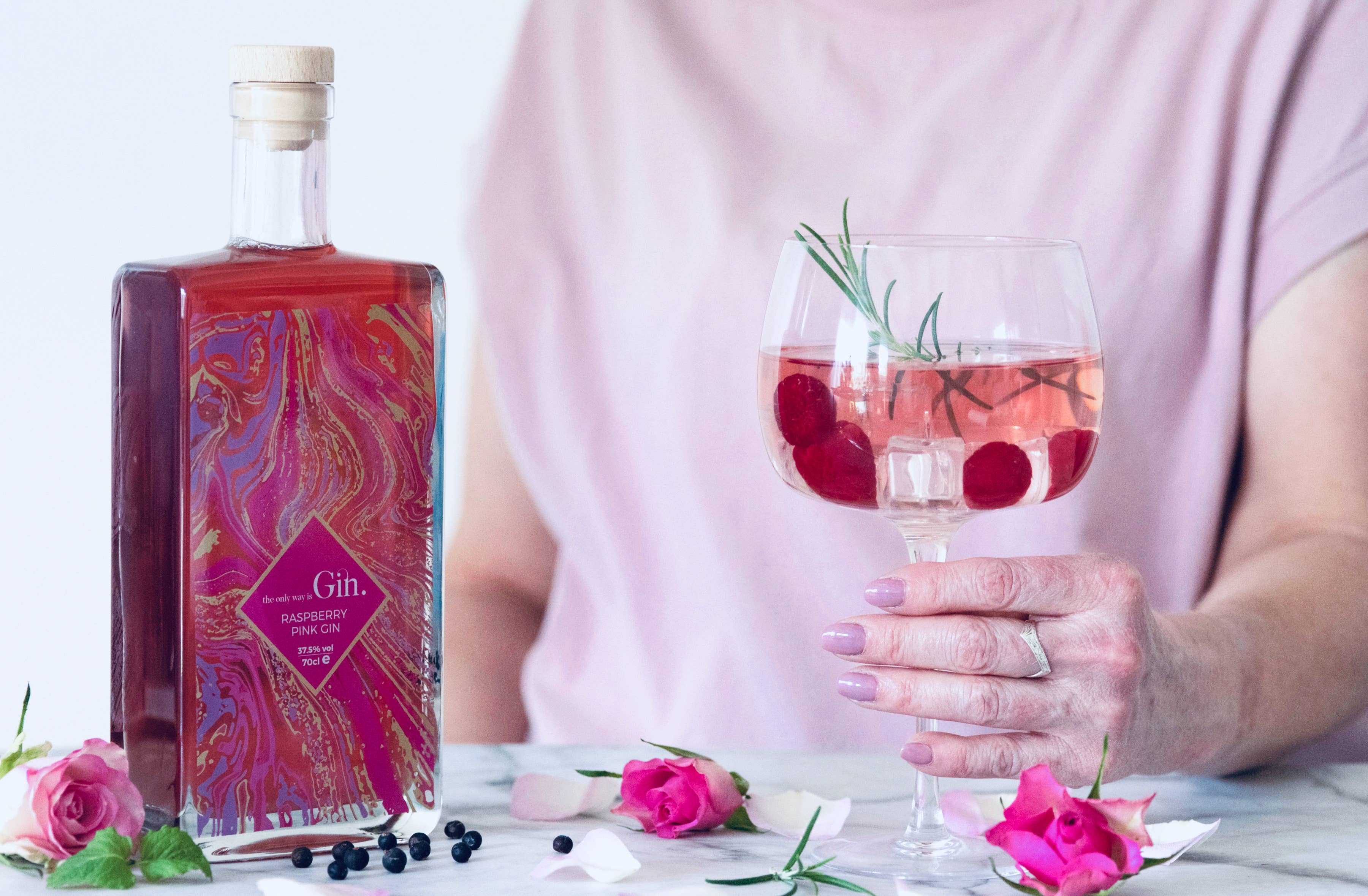The Only Way Is Spirits – wholesale Gin – Premium Pink Gin | Raspberry Gin | Distilled Gin 70cl4