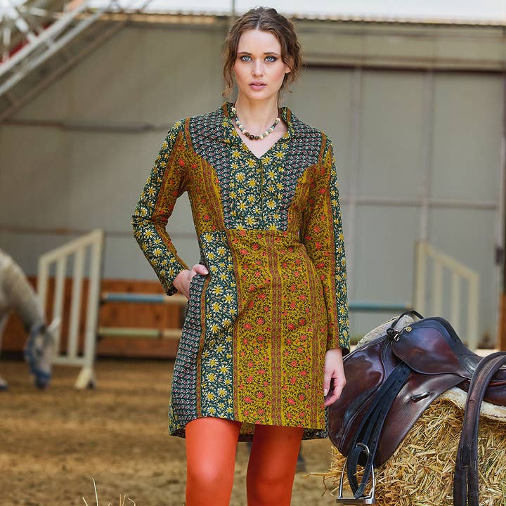 Vestido verde floral con corbata y detalles de botones en el cuello de abuelo para venta al por mayor de Los Banditos