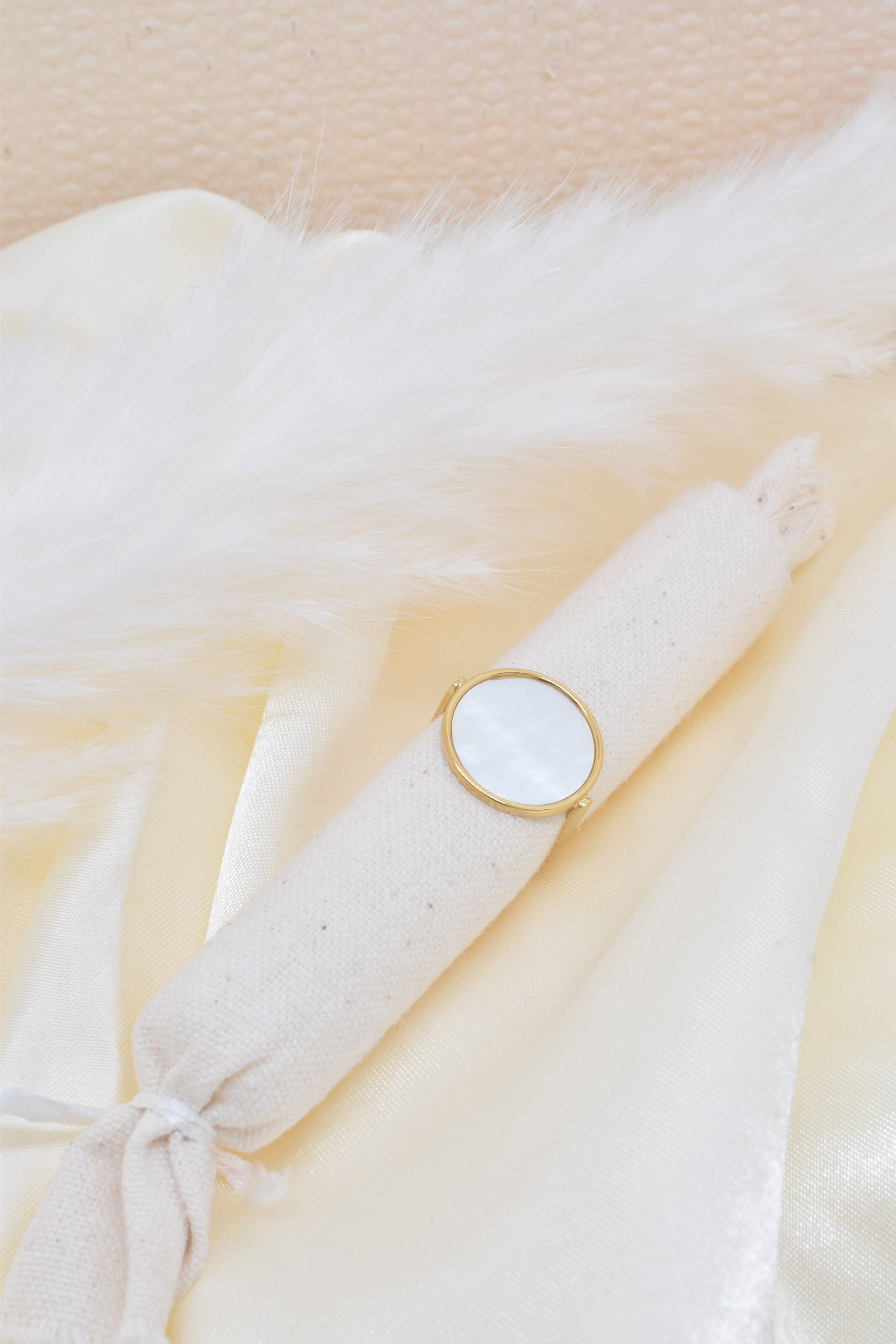 Kapyco – Großhandel Cocktail-/Statement-Ring – Verstellbarer Ring aus Edelstahl in Gold- oder Silberoptik mit Perlmutt oder Natursteinen6