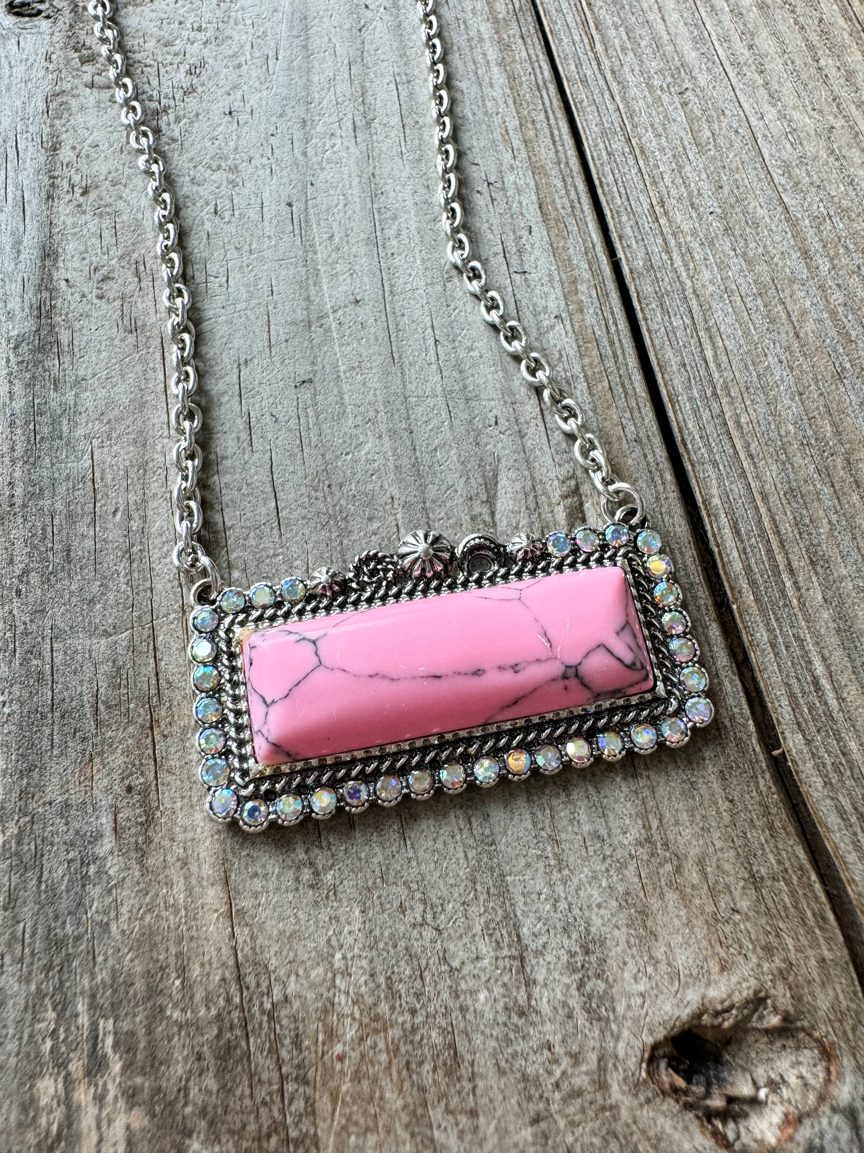 Boho Ranch Shop – Colar pingente/pendente por atacado – Colar Western Semi Stone Bar - com borda de strass6