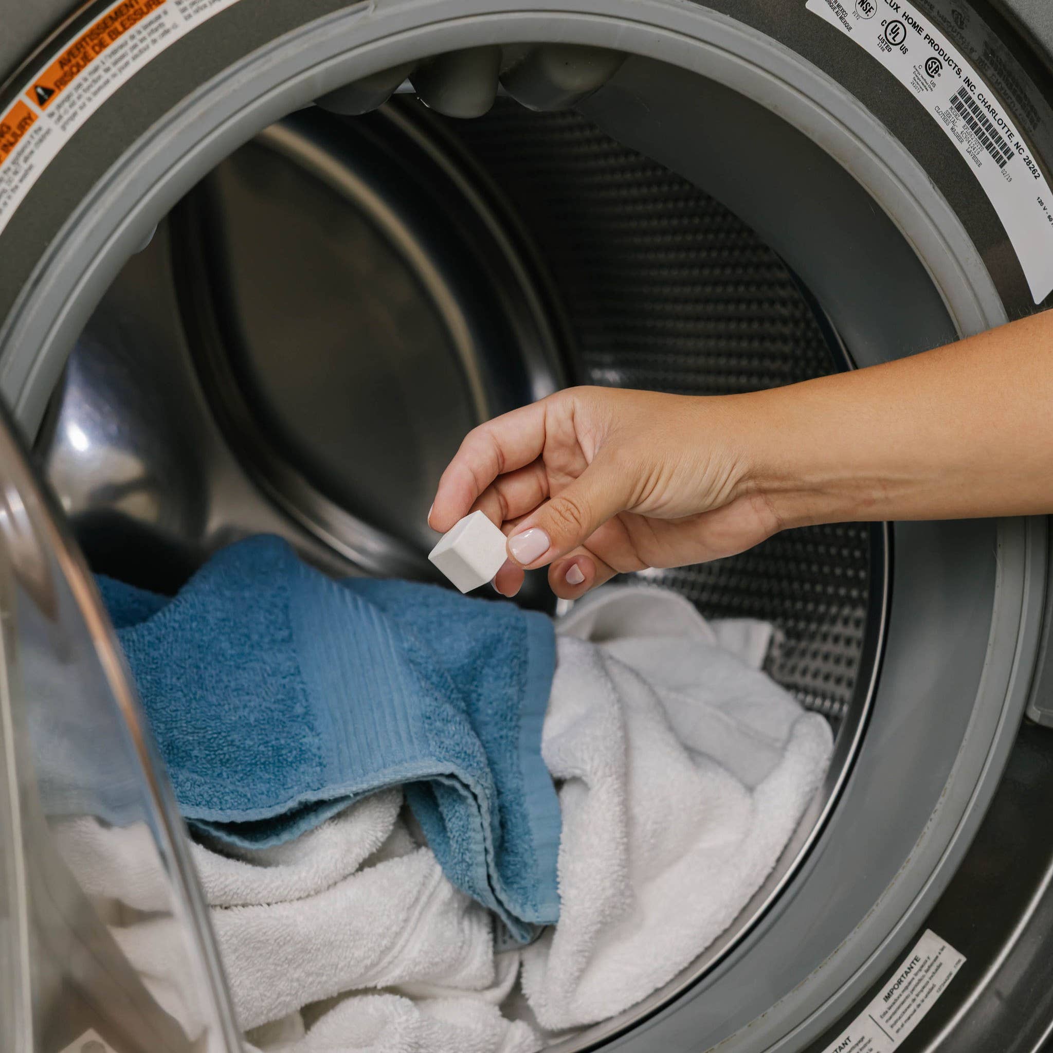 Nellie's Clean - Wholesale Laundry Detergent Powder/Pods - Laundry Cubes – Plastic-Free Detergent Pods - 16 Load Box3