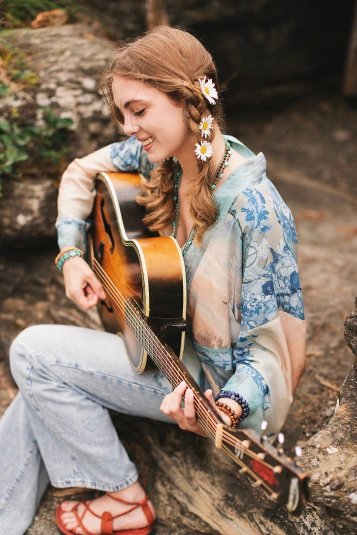 Market of Stars (Worldwide) - Vente Kimono – femme - Kimono court Peace Out Pixie Duster avec colombes et lever de soleil21