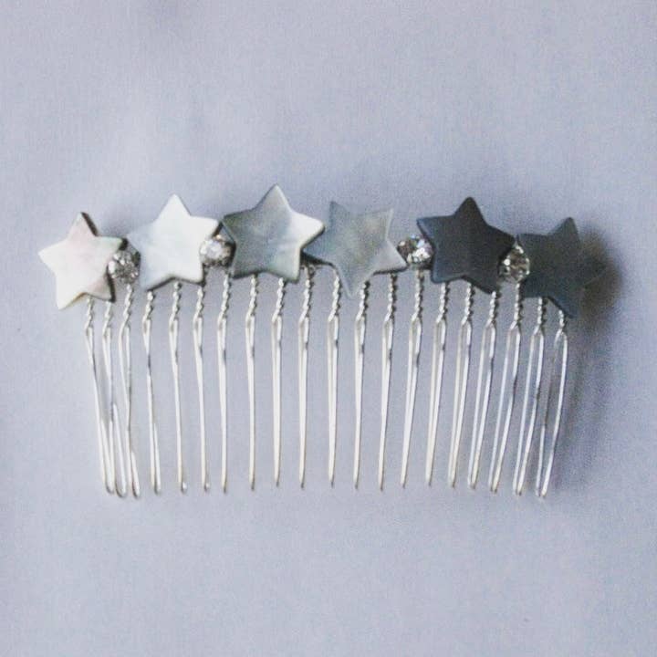 Peigne en cristal étoile en nacre pour la vente par Hettie Hair Accessories