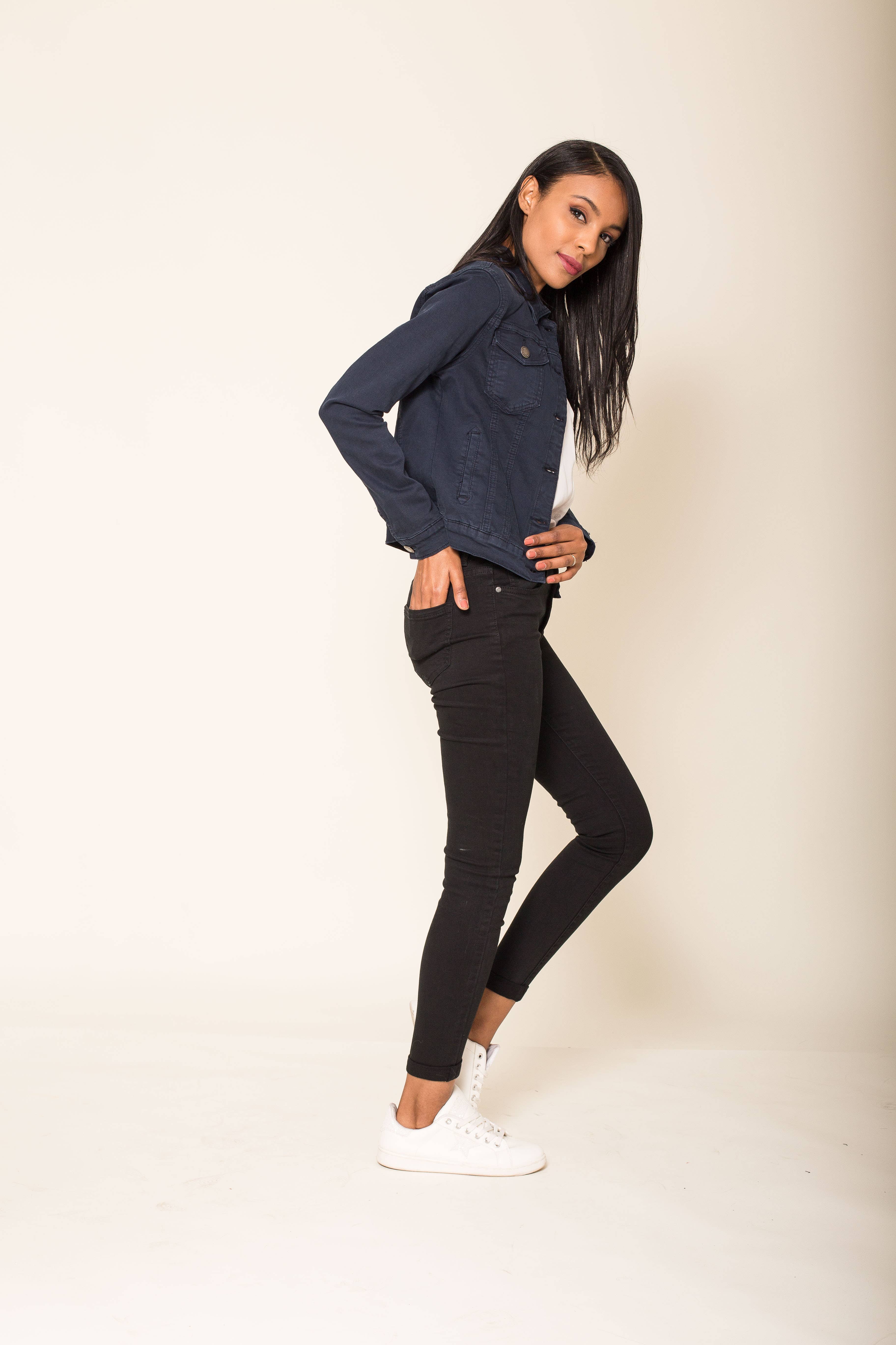 Nina Carter - Wholesale Jas - Dames - Stretch nauwsluitend jack kleur J212A103