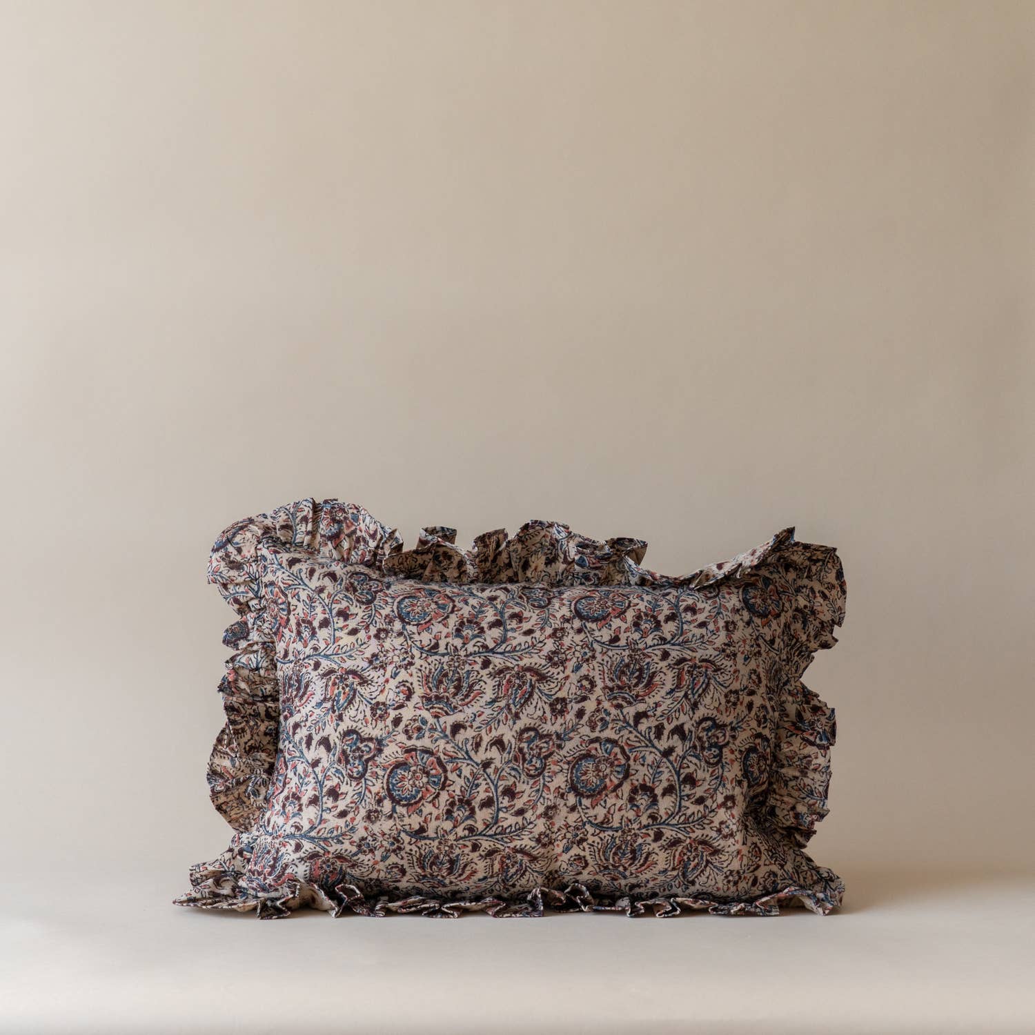 Rug & Weave - Wholesale Throw Pillow Cover - LAYLA Ruffle Pillow 0