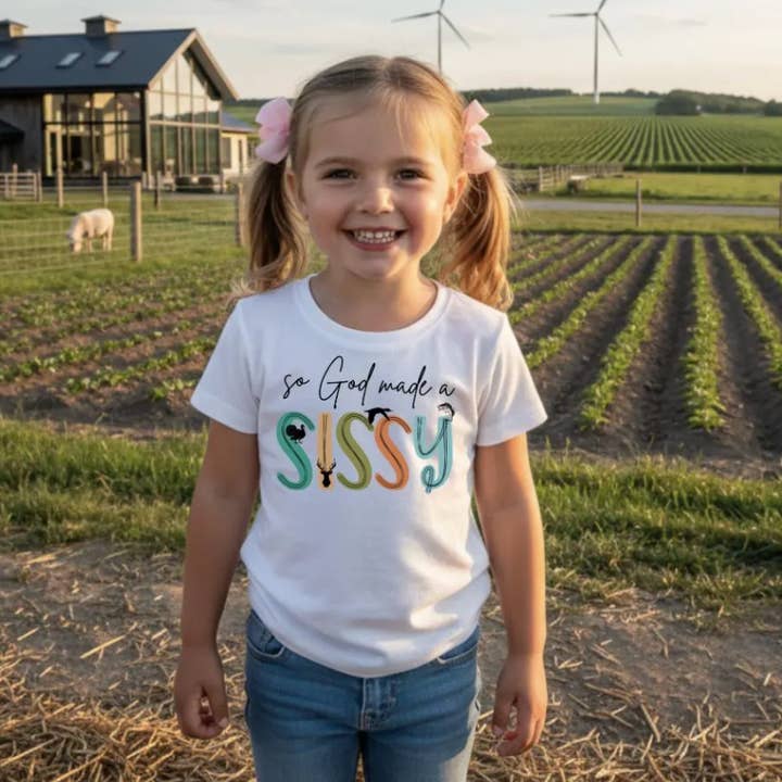 Así que Dios hizo a un niño afeminado Camiseta para niños, Caza al aire libre Niño para venta al por mayor de AvaryMaeInspirations