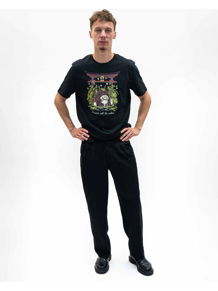 Noir T-shirt In Peace With The Nature - Tee-shirt anime Totoro en vente sur Faire