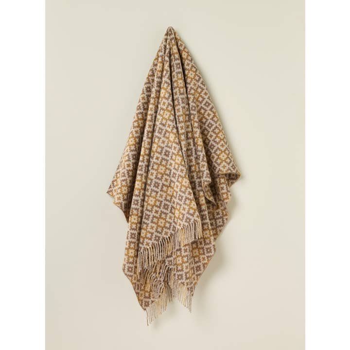 Bronte Moon - Wholesale Throw Blanket - Dartmouth Range - Shetland Quality Throw - Made in England2
