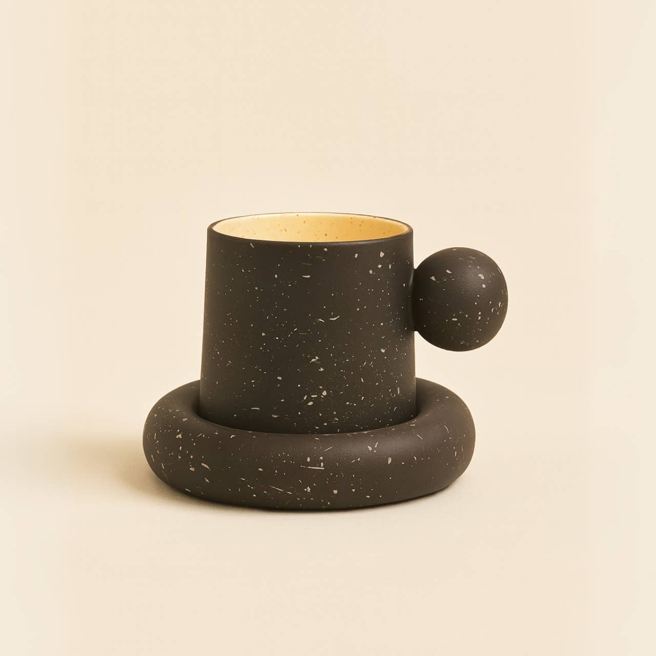 Ever desi studio - Vente Tasse à café/thé - Tasse soucoupe avec anse sculpturale