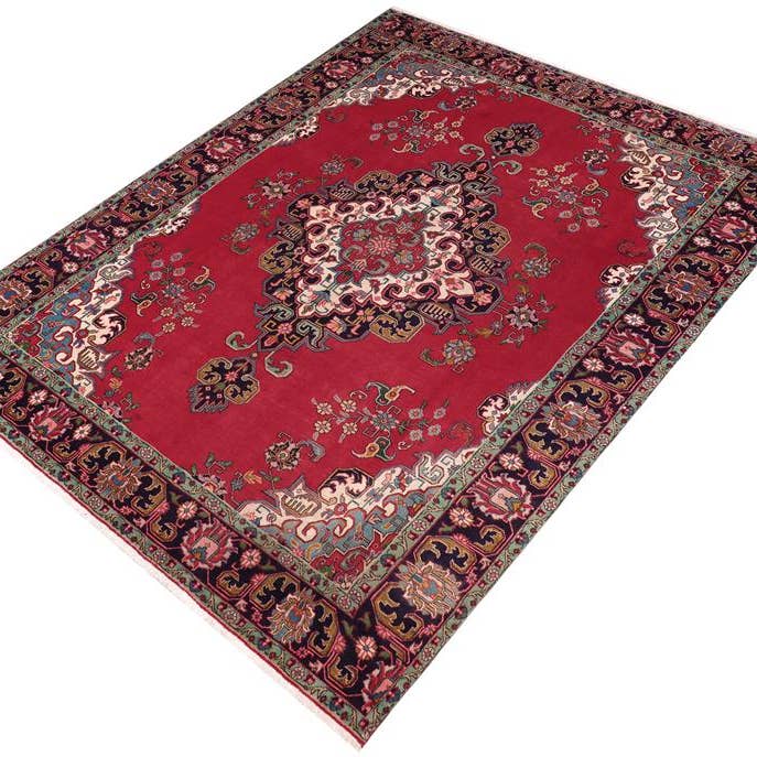 Tapis en laine Tabriz Powell rouge/violet vieilli antique - 98 x 130 pour la vente par Arshs Fine Rugs